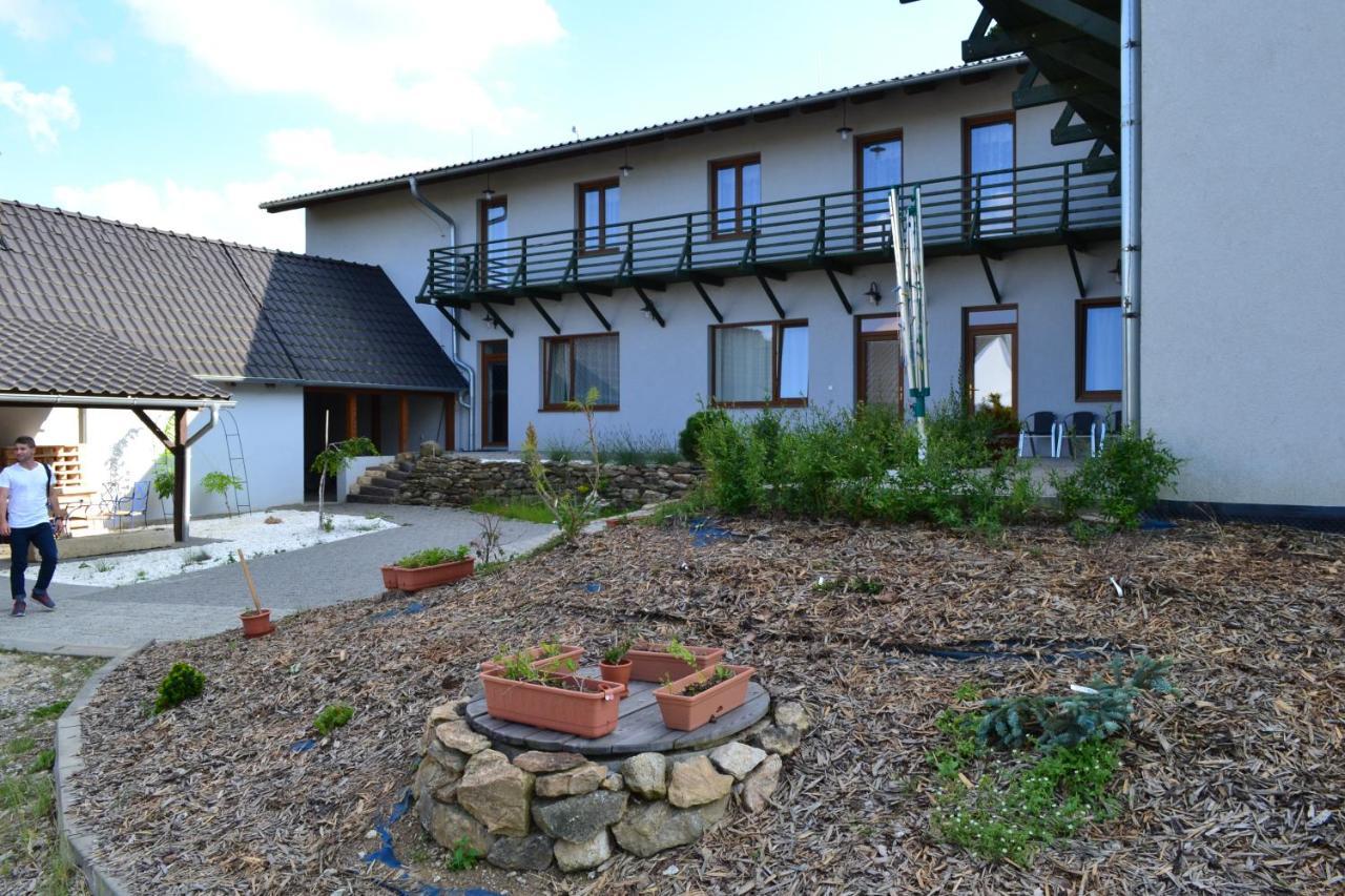 Penzion Kundratice Exterior foto